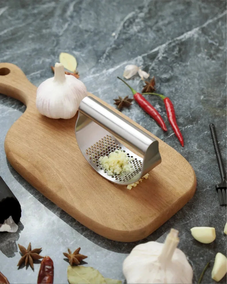 Upgraded Stainless Steel Garlic Press Squeezer Manual Garlic Ginger Rocker Crusher Garlic Cutting Mince Tools Kitchen Gadgets