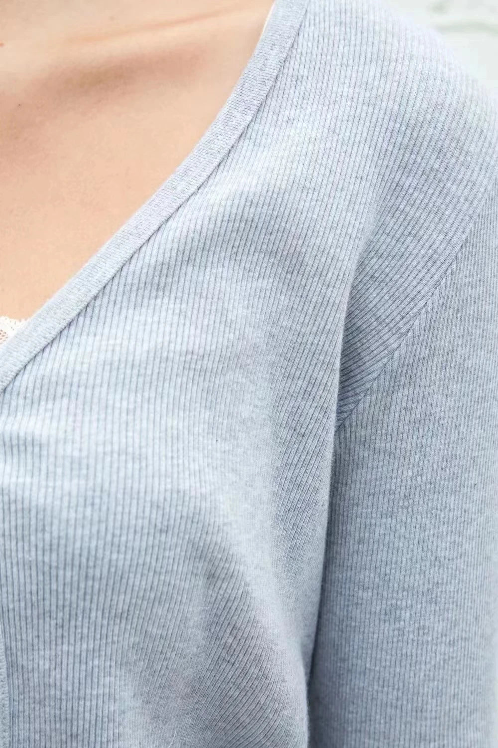 Women Casual Solid Slim T-Shirts 2022 Summer Sexy V Neck Lace Up Cotton Ribbed Y2k Crop Top Sweet Cute Long Sleeve T Shirt Tops