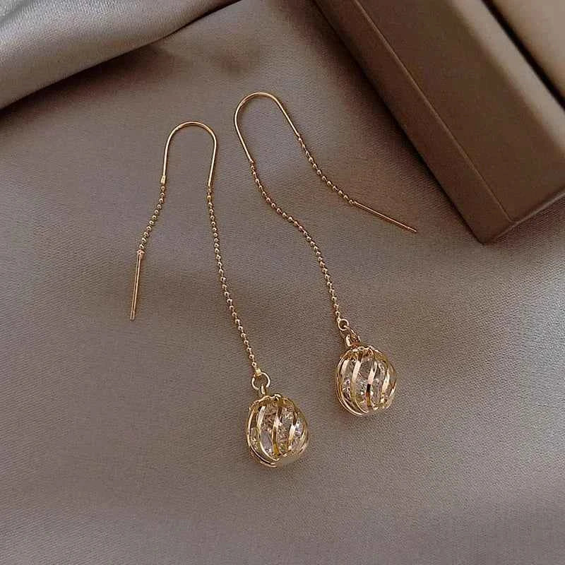 Long Spiral Ear Line Wave Drop Geometric Simple Rhinestones Metal Style Tassel Dangle Earrings for Women Party Fashion Jewelry N
