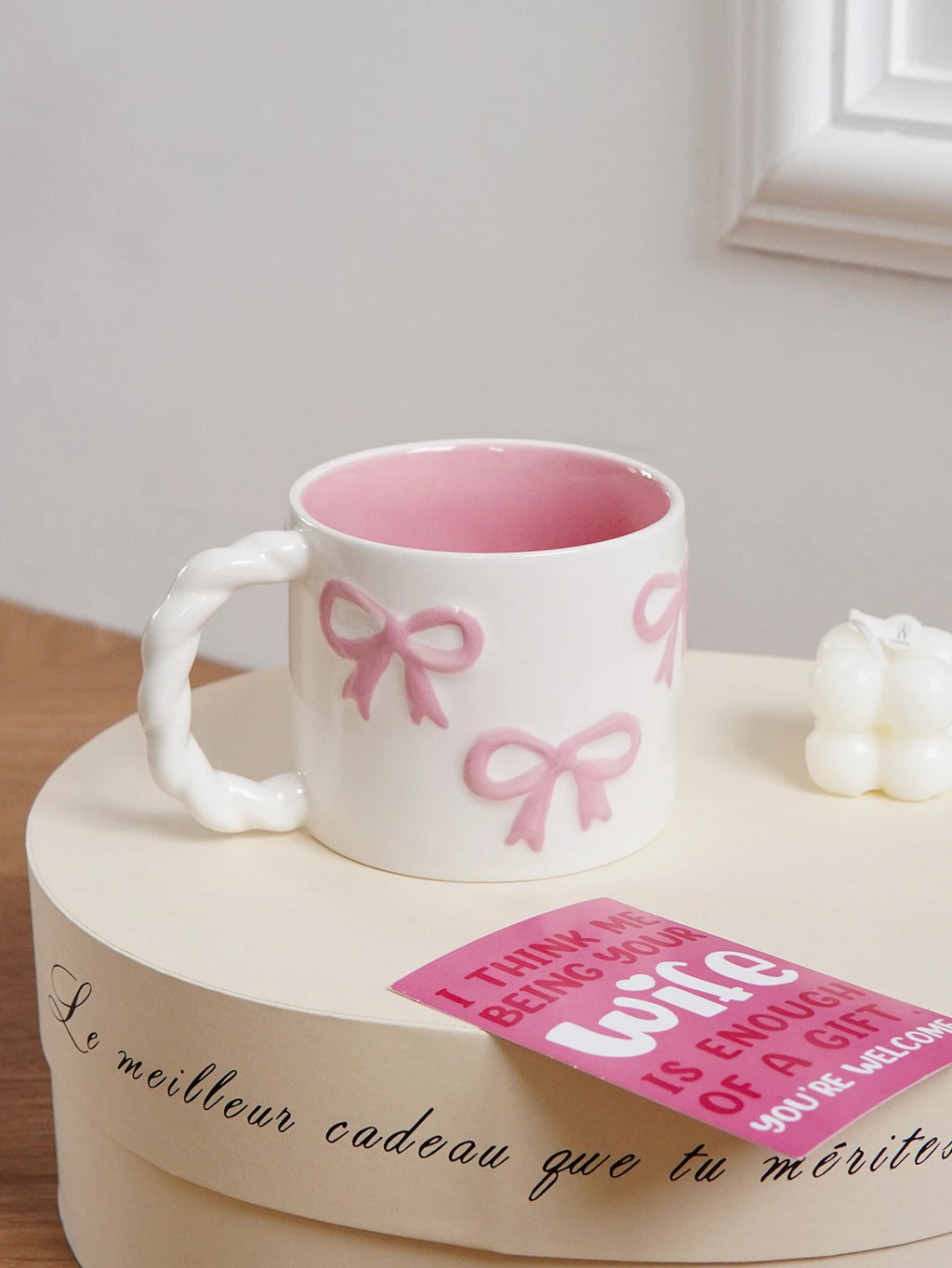 1Pc 13.4oz Pink Ceramic Mug with Bowknot, Ceramic Cup with Twisted Handle, Exquisite and Simple Pink Embossed Cup, Suitable for Latte Art in Coffee Shops, Home Decor Drinkware, Drinking Cup for Kitchen, Living Room, Bedroom,