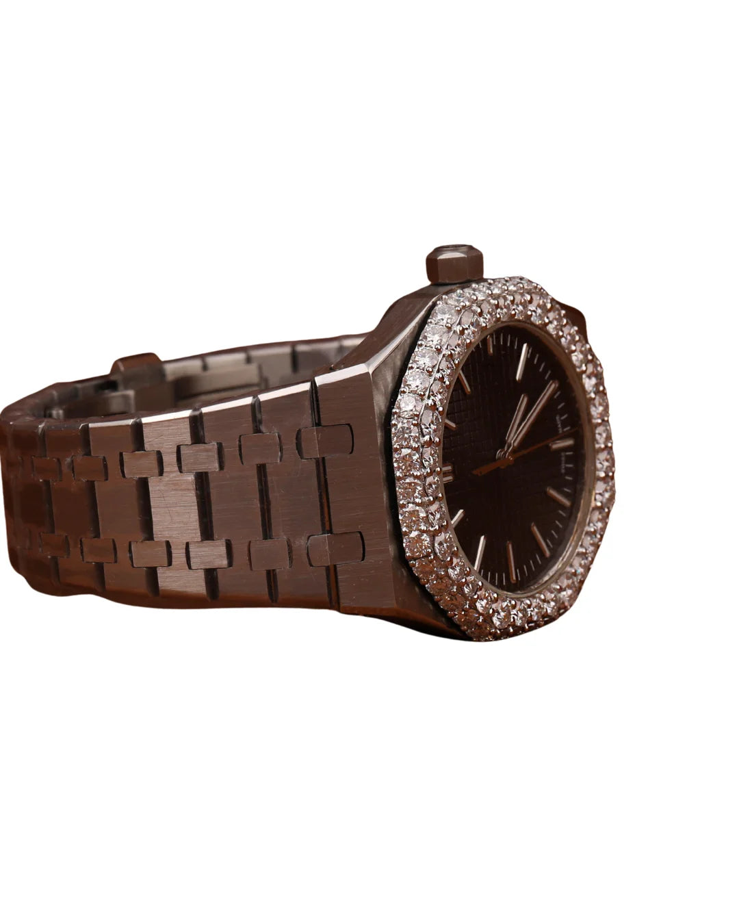 Excellent Round Shape Diamond Watch in Black Dial for Wedding and Partywear Mens Quartz Watch Available at Affordable Price