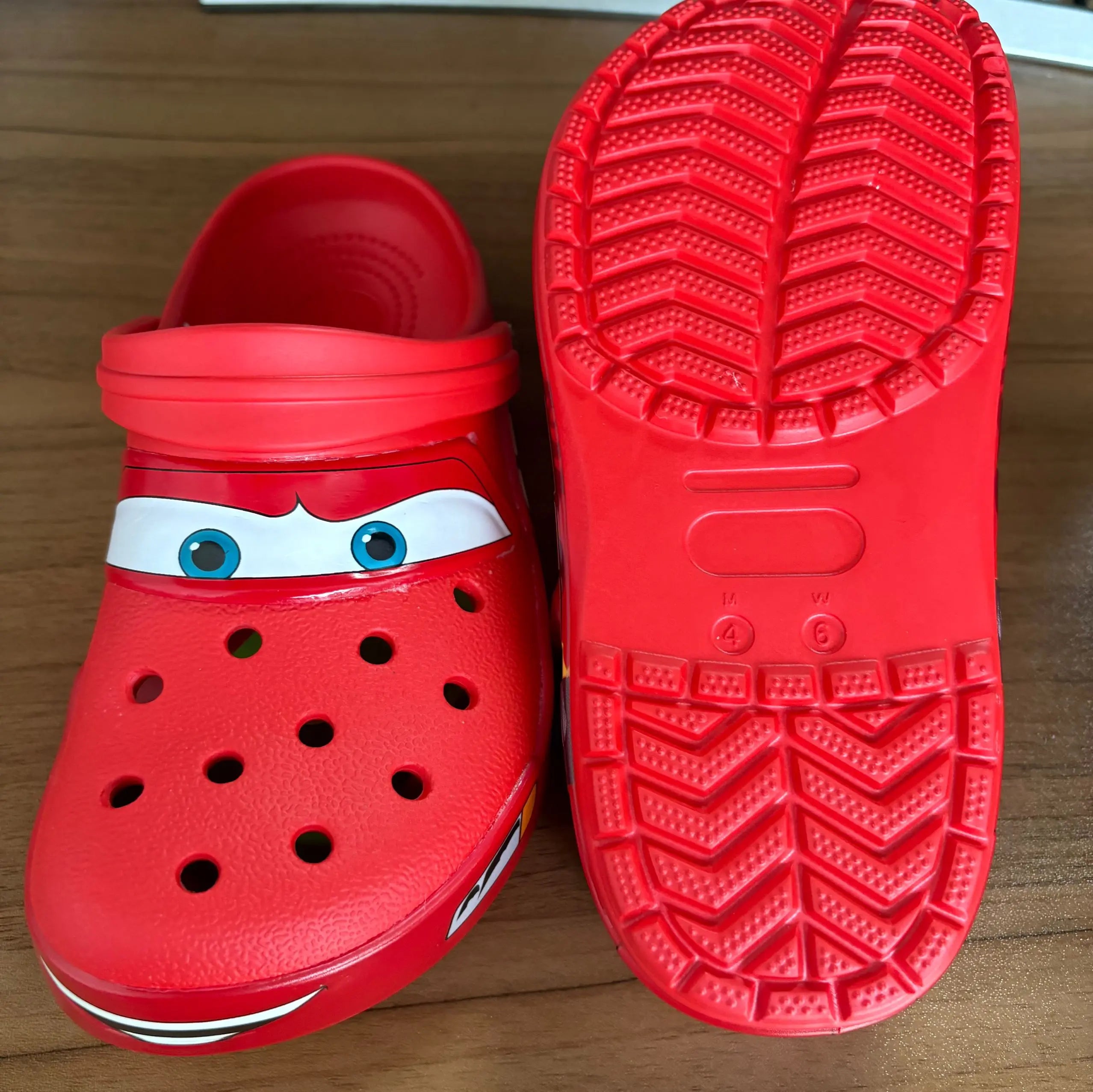 New Mcqueens Cartoon Slippers  Waterproof Eva Outdoor Sandals With Breathable Holes Adult Casual Beach Shoes Gift