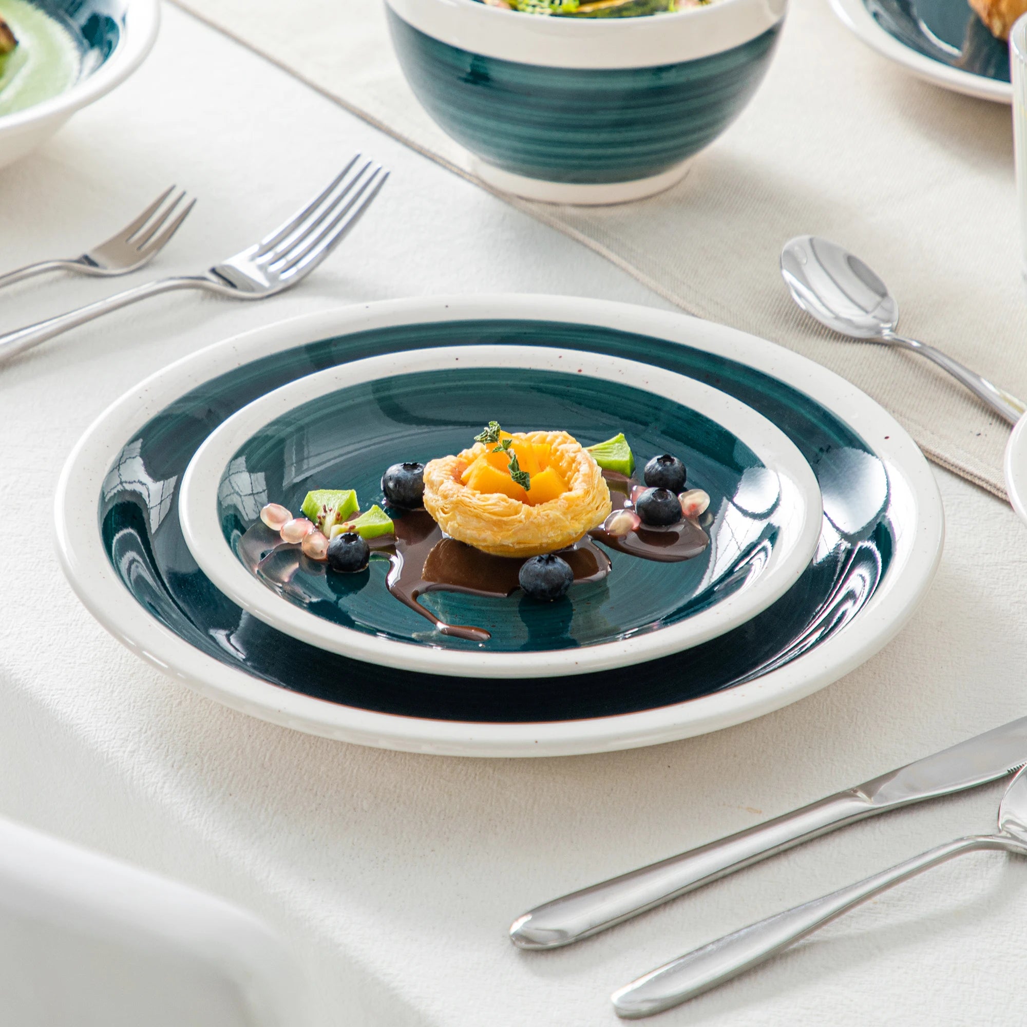 VANCASSO ORI 16/32 Piece  Stoneware Tableware Set with Dinner/Dessert Plate Cereal/Pasta Bowl  for 4/8 person 4 color Optional
