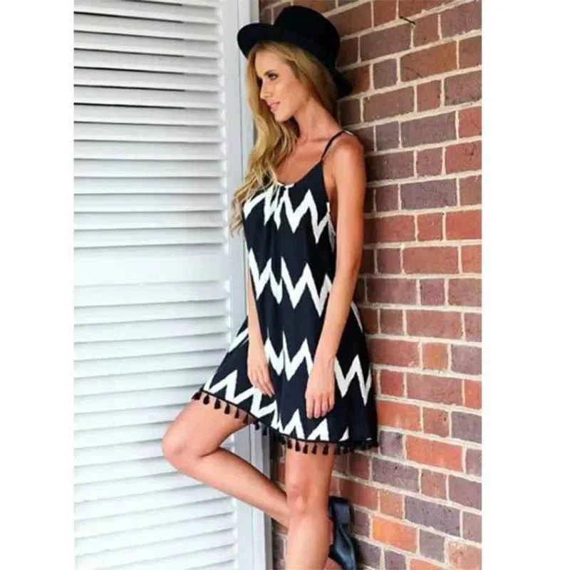 Summer Round Neck Enough Stock Short-sleeved Dress Black And White Striped Dresses Casual Elegant Sheath Slim Dress