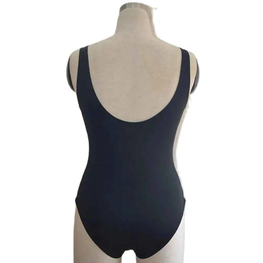 A swimsuit woman's swimsuit pushed up a sexy bodysuit woman's beach outfit backless swimsuit beach