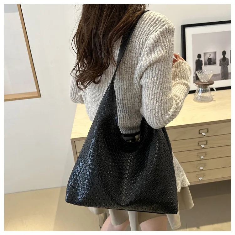 Women's Retro Artificial Leather Woven Pattern Shoulder Bag,Large Capacity Tote Bag,Casual Armpit Bag, Large Tote Bag,Daily Work