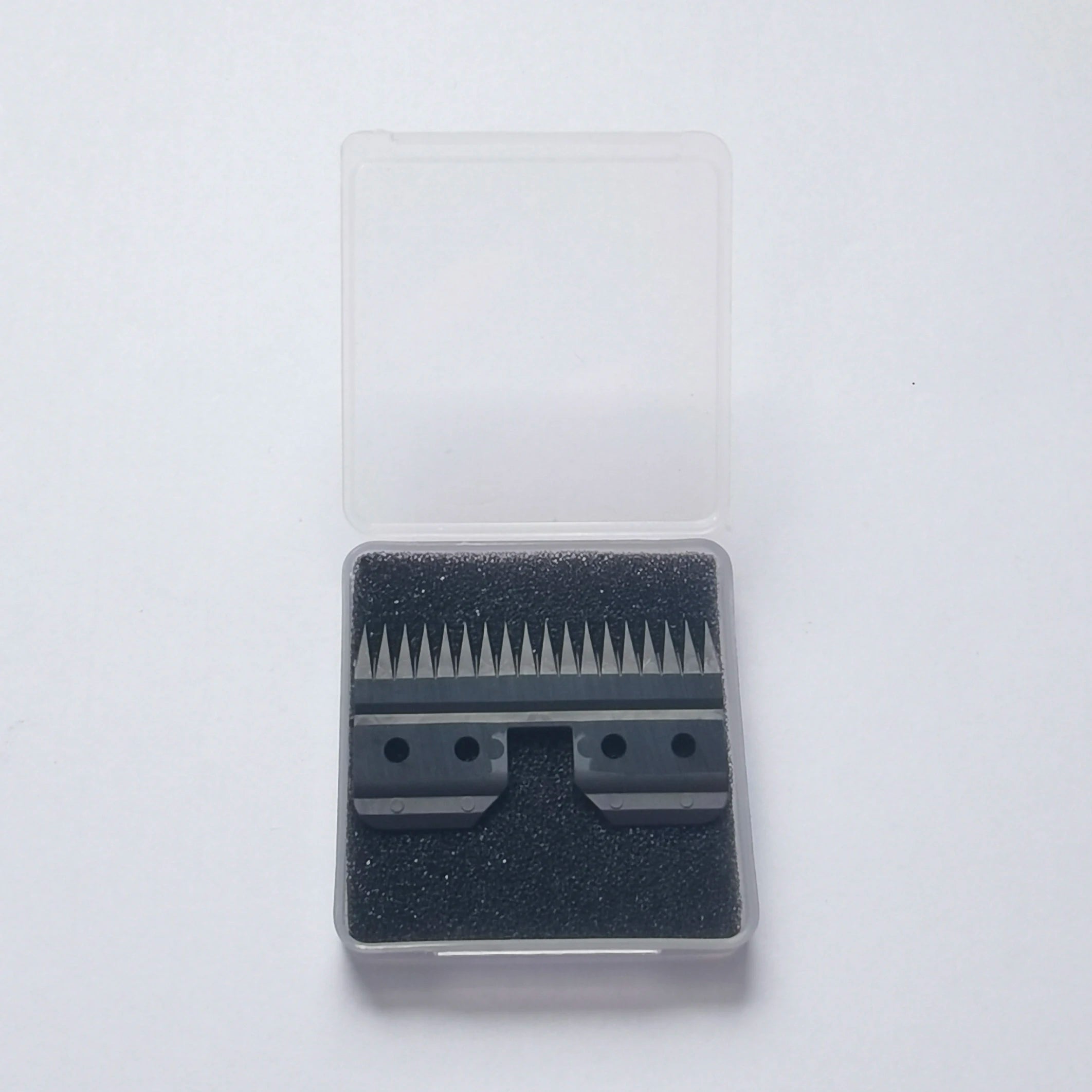 Free Shipping 18Teeth Ceramic Moving Blade Fit Oster A5 Blade with Box Free Shipping