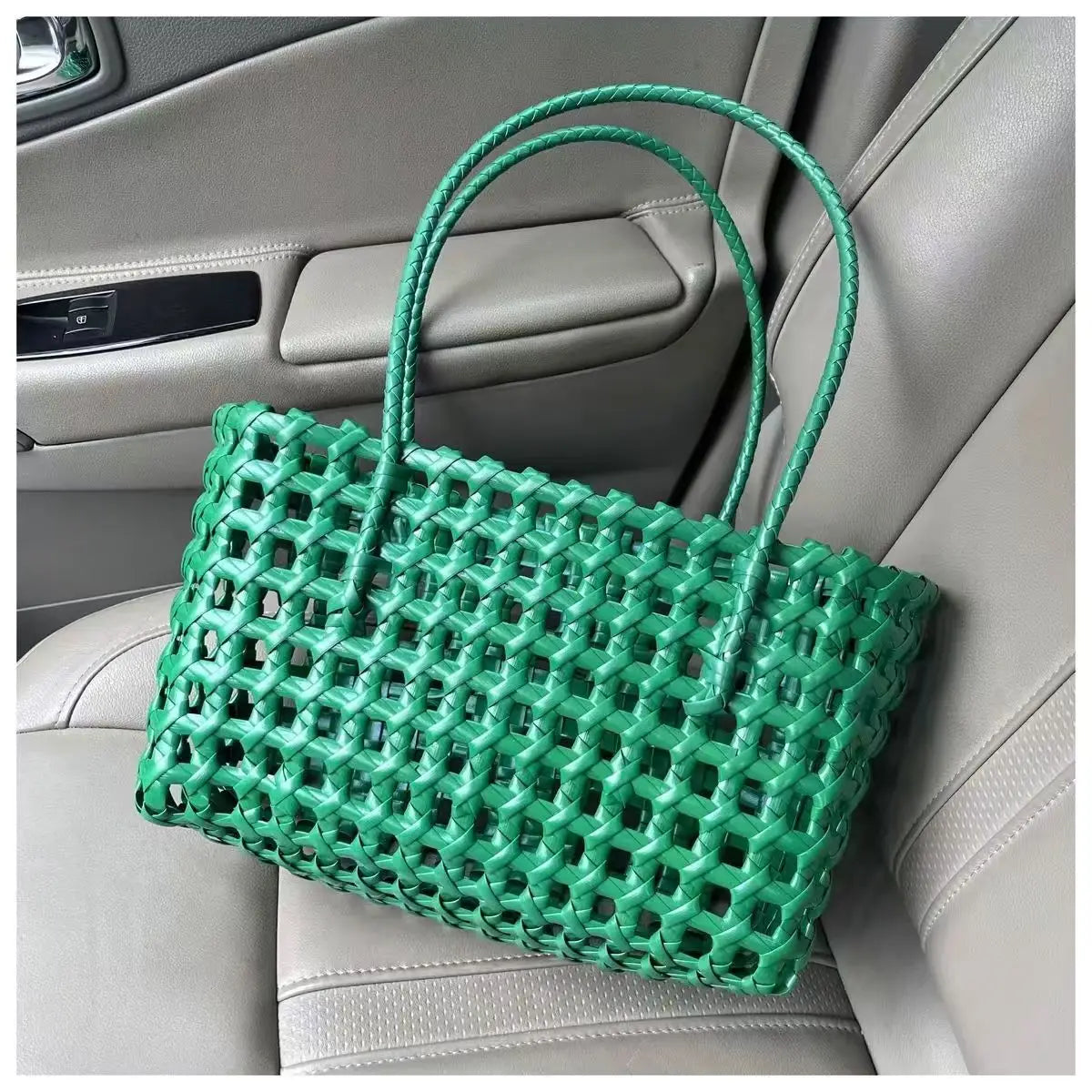 1pcs Plastic Hollow Weave Bag Countryside Style Large Capacity Beach Tote Bag Bucket Bag Bohemian Style Woman PVC Handbag Summer