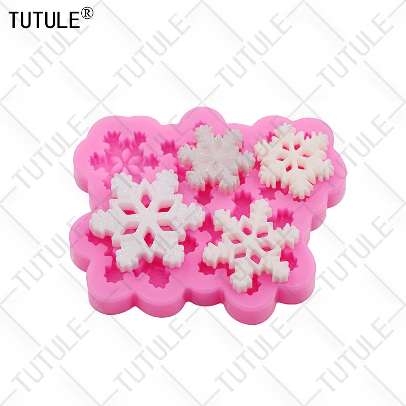 DIY Christmas Snowflakes Keychain Earrings Silicone Mold Snowflake Clay epoxy resin Accessories Moulds cake Chocolate Molds