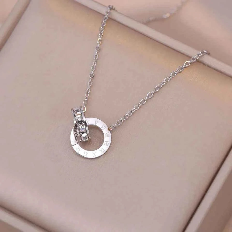 Stainless Steel Famous Brand Roman Numerals Pendant Necklace For Woman Woman Necklace Luxury Jewelry