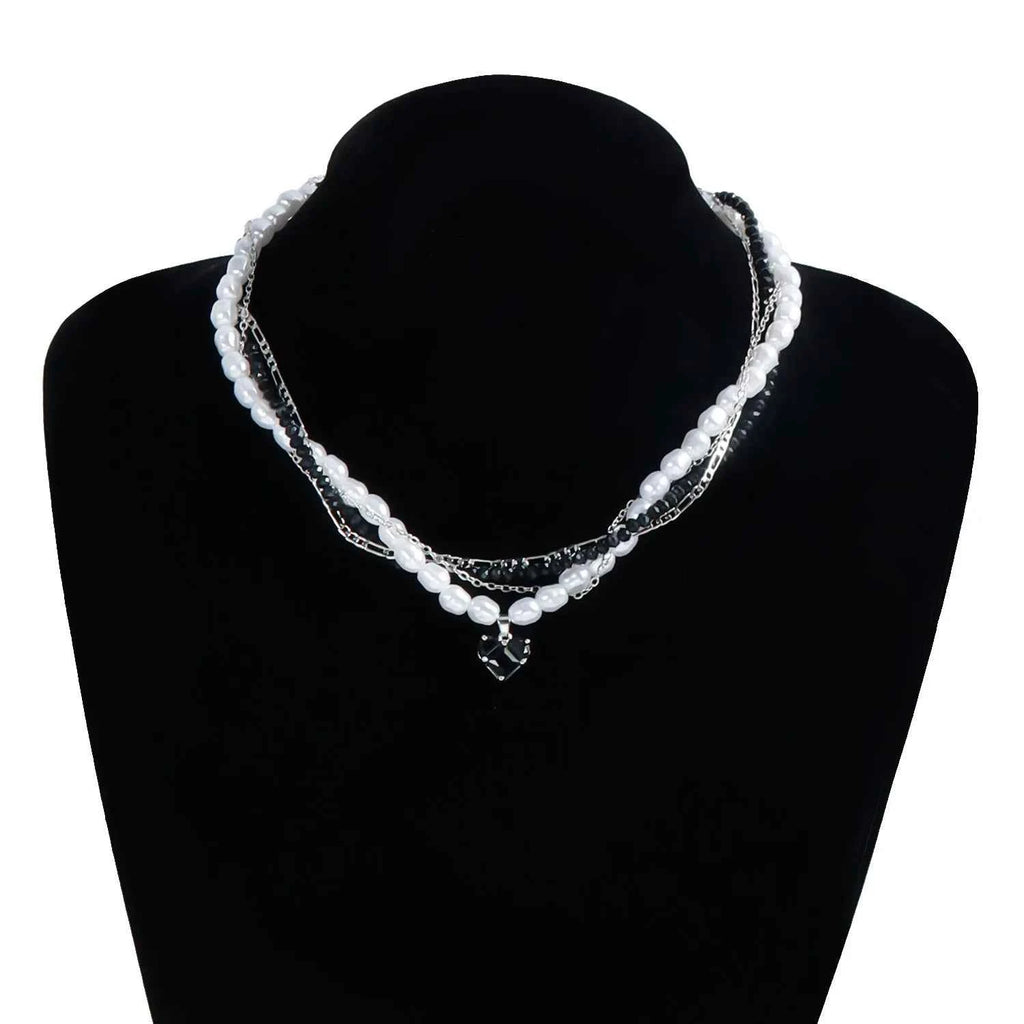 Y2K Heart Beaded Necklace Women Boho Crystal Class Gravel Clavicle Chain Cool Y2K Choker Exquisite Fashion Jewelry