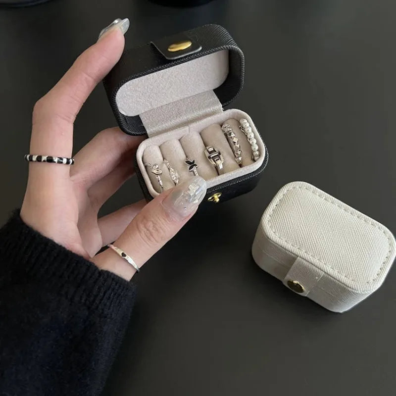 Leather Mini Jewelry Box, Portable Travel Earring Storage Rack, Ring Display Storage Box Jewelry Display Stand Jewelry Organizer