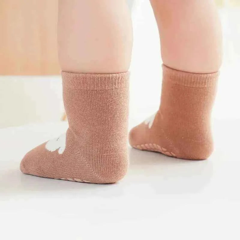 Homefish 6 Pairs Kids Non-Slip Socks Cute Cartoon Fox and Bear Pattern Childrens Boys Girls Floor Socks Comfortable for Toddler
