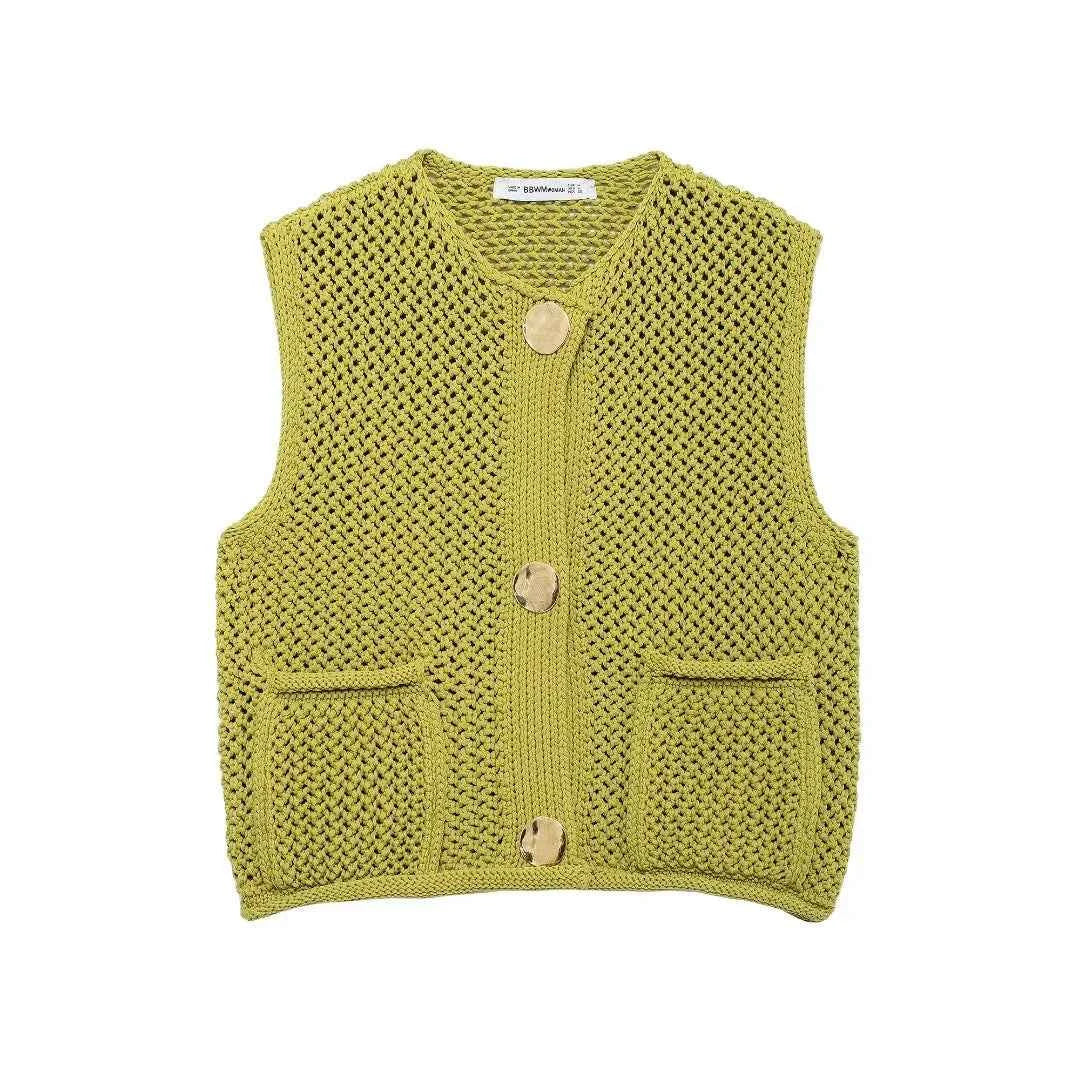 Women Fashion Sleeveless Coarse Needle Knitting Vest Sweater Female Chic Big Pockets Patch Buttons Cardigan Waistcoat Tops