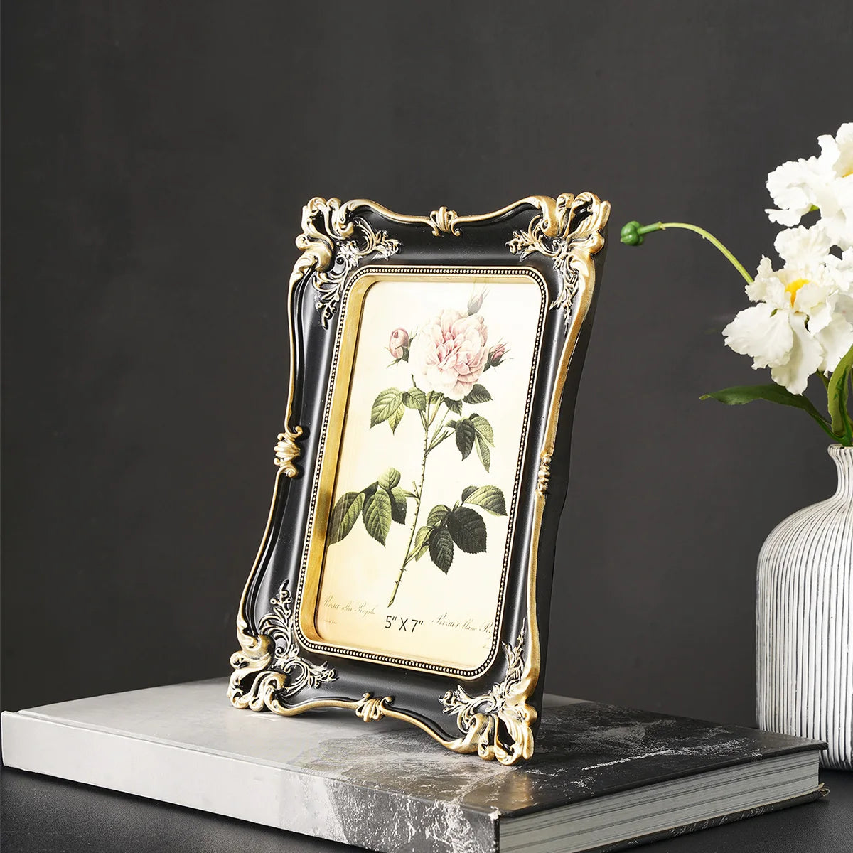 1PC, European Retro Black Patterned Resin Material Home Living Room Decor, Suitable for Bedroom Decor Home Photo Decoration