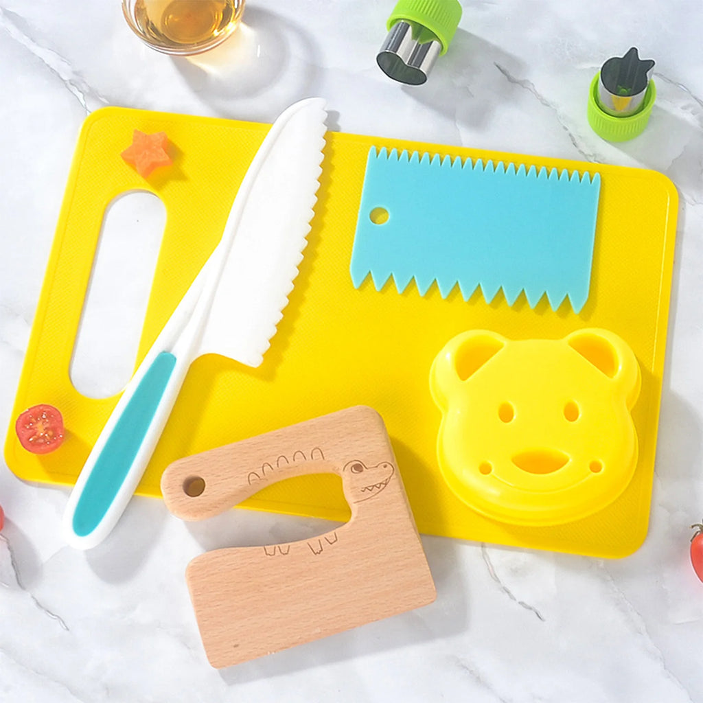 Kids Plastic Kitchen Tools Real-Toddler Safe Cutting Board Knife Set Perfect for Picnics Camping Use