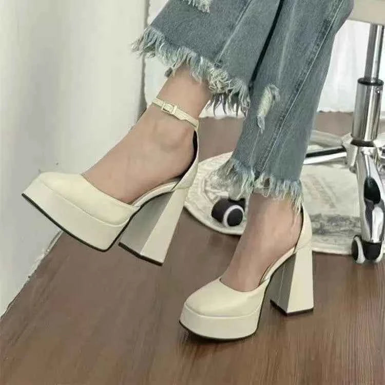 Women Classic Light Weight Round Toe Black Pu Leather Square Heel Pumps for Office Lady Shoes high heels women platform sandals