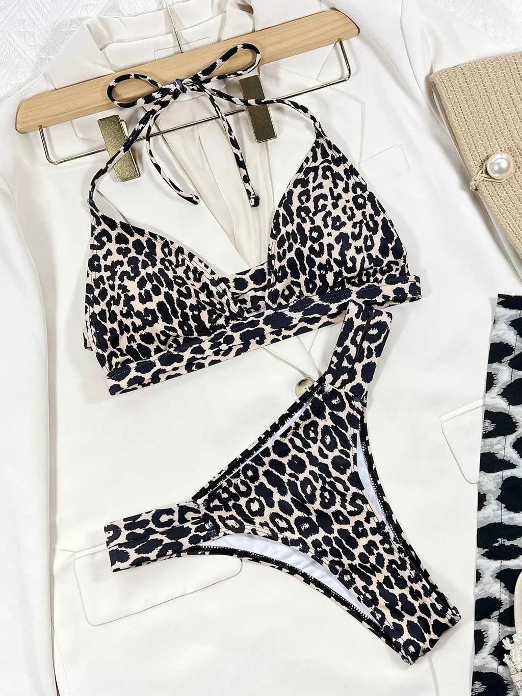 Sexy Strappy Halter Leopard Bikini Women Swimwear Female Swimsuit Two-pieces Bikini set Padded Bather Bathing Suit Swim K4181