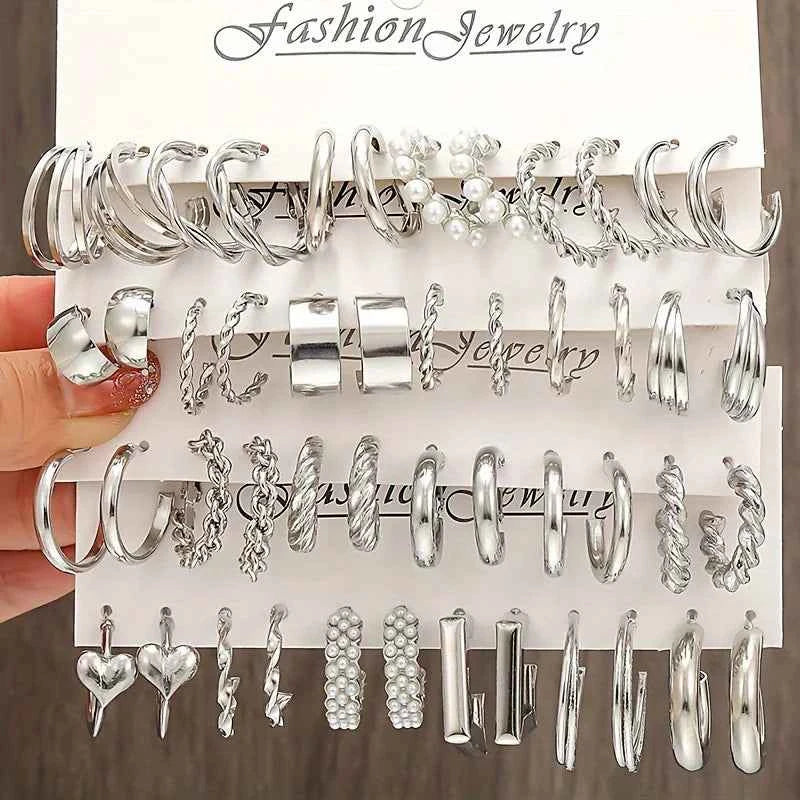 Fashion Creative Simple Earrings Set for Women Vintage Temperament Hollowed-out Butterfly Love Earrings Jewelry Gifts 2026 New