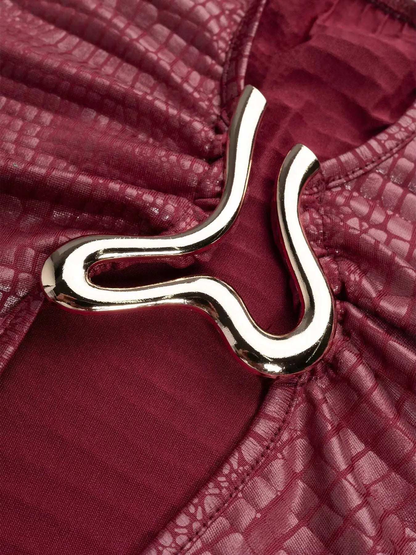Women's Halter Neck Tank Top Burgundy Croc Embossed Metal Ring Cutout Sleeveless Sexy Top Spring Summer Club Party Crop Top