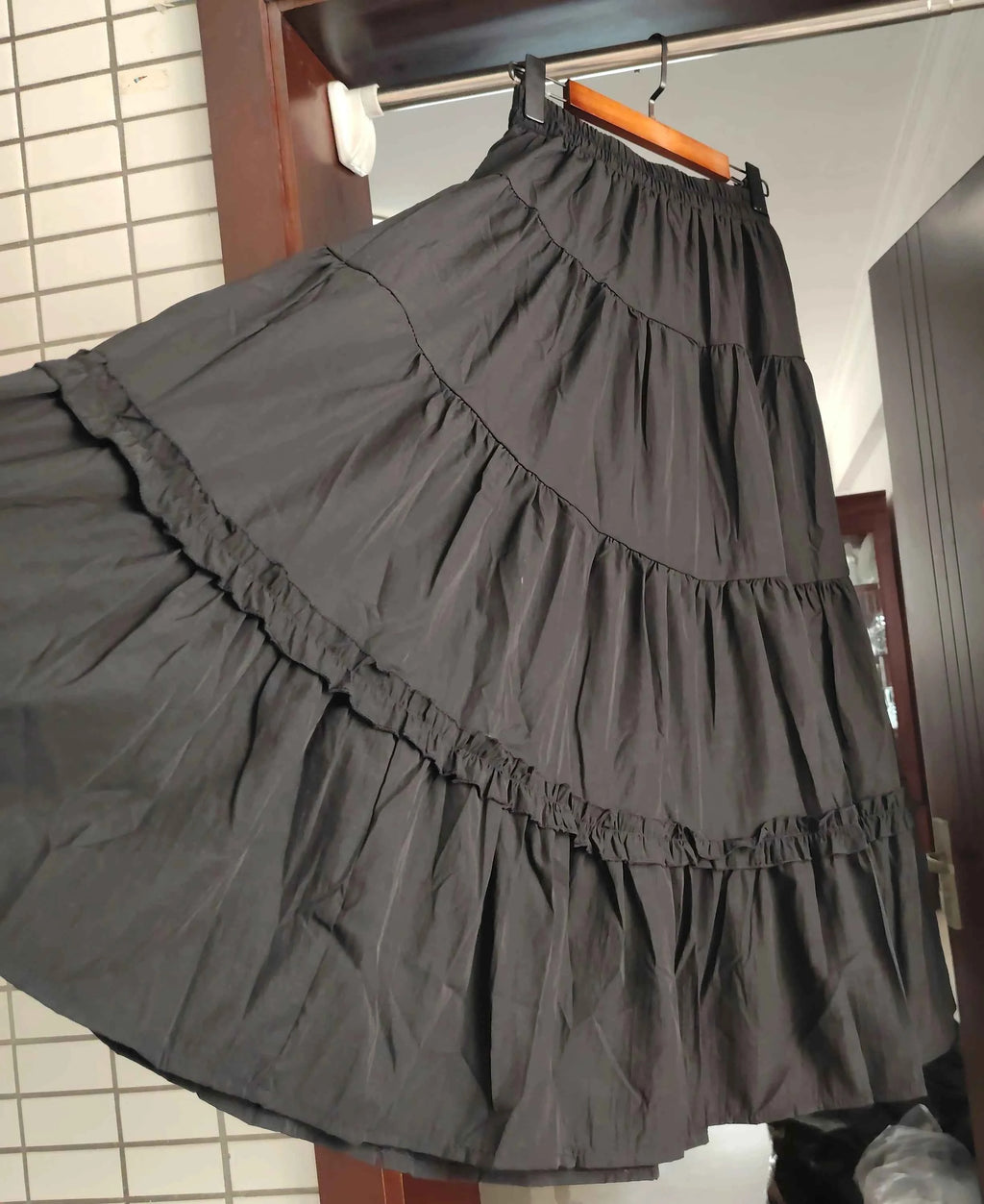 Matching Chic lady's white skirt sweet girls cake skirt elastic waist a line mid length flare skirt
