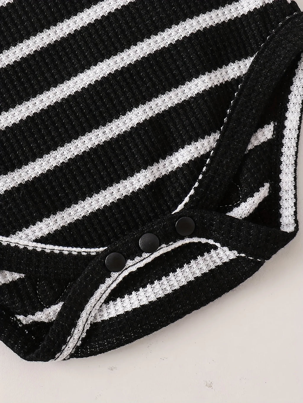 Single-Piece Polyester-Spandex Knit Striped Baby Boy Romper with Fun Cartoon Bear Patch Pattern, Black and White Stripes, for Spring and Summer Casual Style