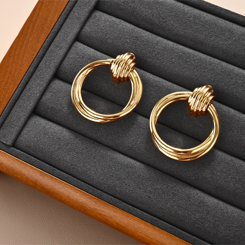Oirlv Wooden Ring Jewelry Display Stand Jewelry Organizer Rack Earring Storage Rack Counter Ring Display Stand Ring Display Prop