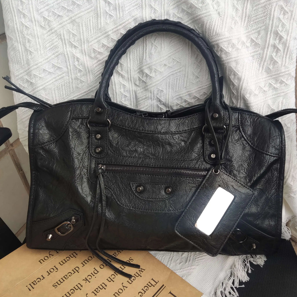 2026 Autumn and Winter Handbag Crossbody Large Capacity City Motorcycle Shoulder Bag Tote Bag for Women Luxury Designer