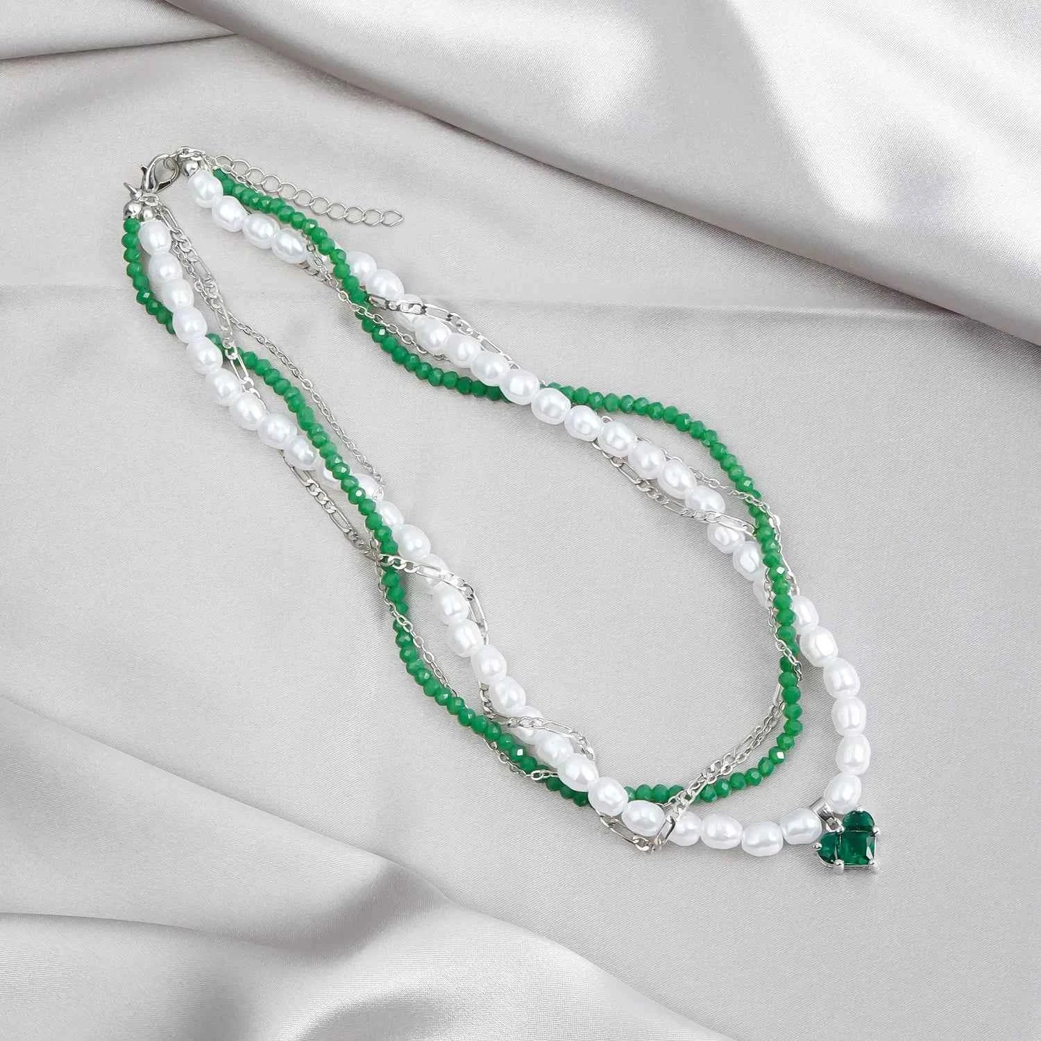 Y2K Heart Beaded Necklace Women Boho Crystal Class Gravel Clavicle Chain Cool Y2K Choker Exquisite Fashion Jewelry