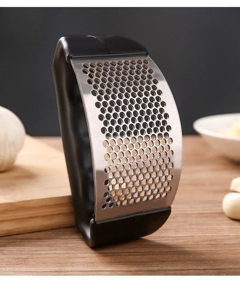 Upgraded Stainless Steel Garlic Press Squeezer Manual Garlic Ginger Rocker Crusher Garlic Cutting Mince Tools Kitchen Gadgets