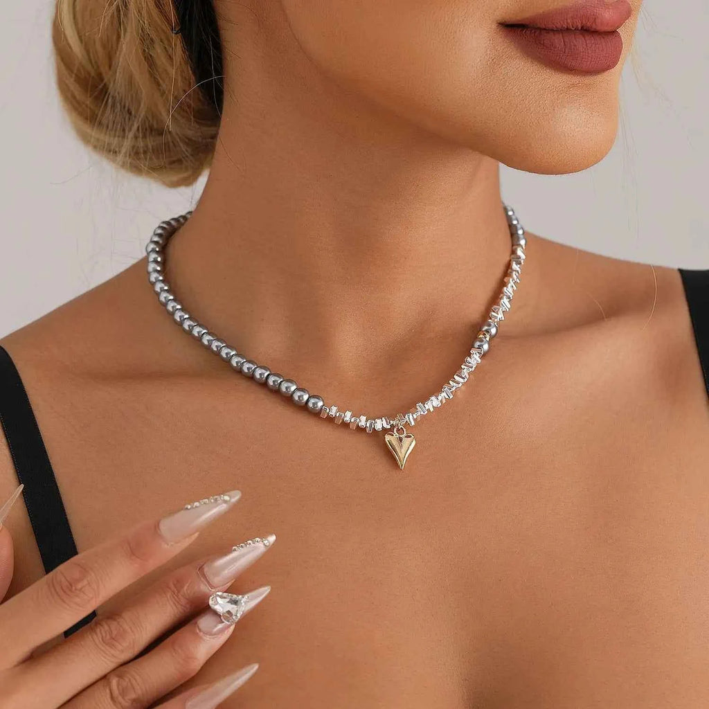 Y2K Heart Beaded Necklace Women Boho Crystal Class Gravel Clavicle Chain Cool Y2K Choker Exquisite Fashion Jewelry