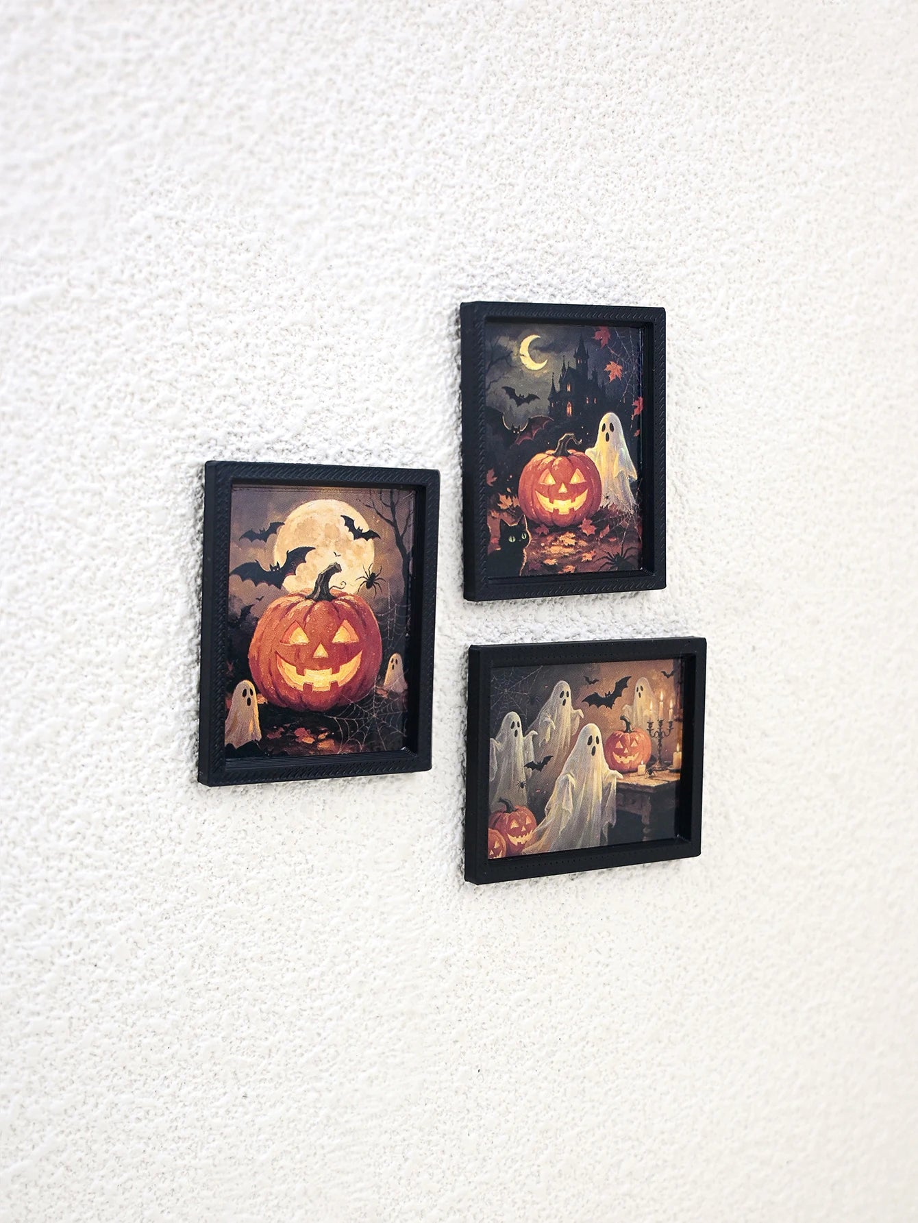 A Halloween Wall Hanging Decoration, Halloween and Easter Decorations, 1/6, 1/12 Dollhouse Model House Accessories, Photography Props, Micro-Landscape Decorations, Miniatures, Small Gifts, Giveaways, Home Decor Figurines