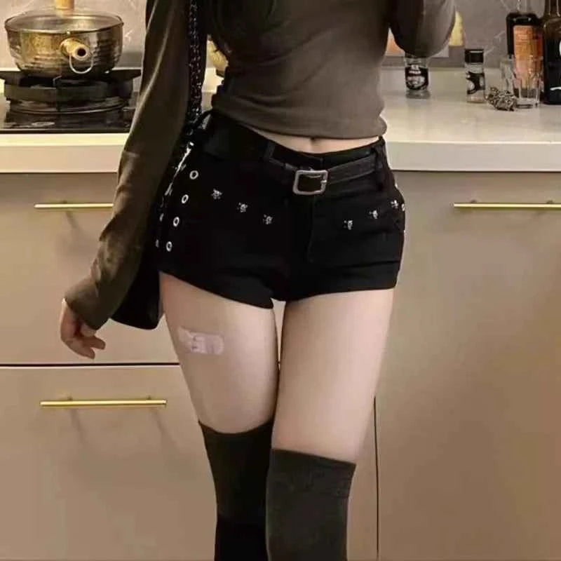 Woman Popular Sexy Low Waist Y2k Jeans Female Vintage Korean Fashion Mini Pants Girls Vintage Designer Gothic Black Denim Shorts