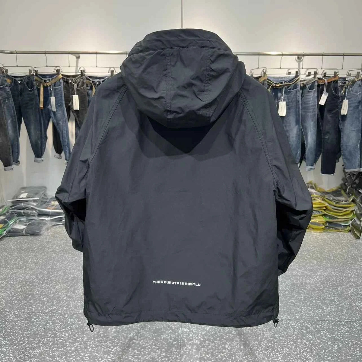 Men’s Casual Hooded Jacket With Zipper And Multi Pockets