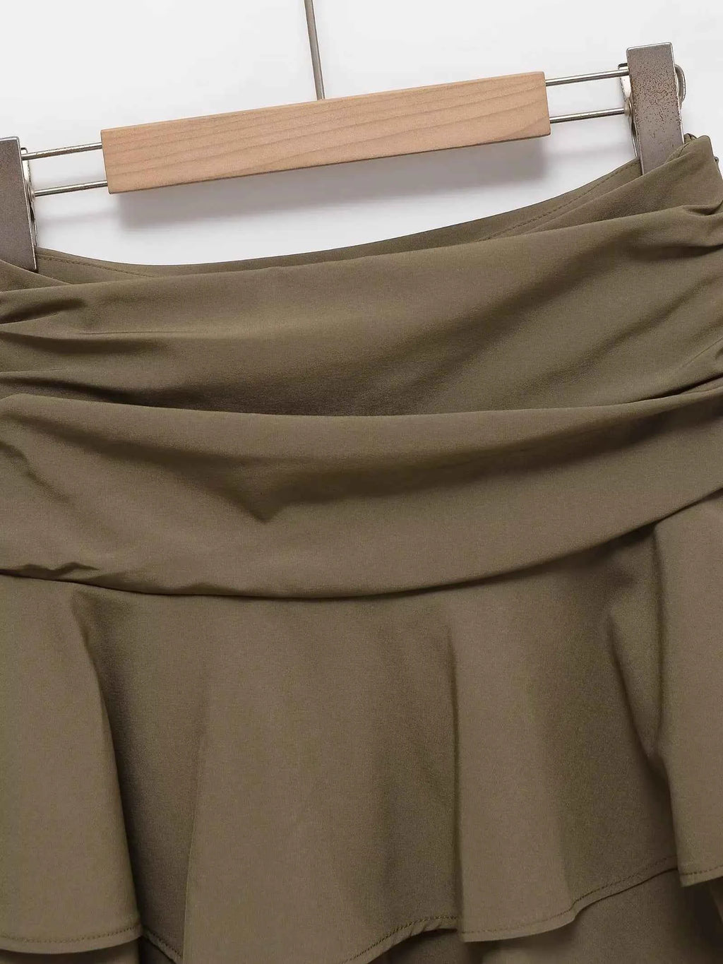 ETJ 2025  women's summer new sexy fashion hot girl style flouncy stacked decoration mid-waist short skirt pants