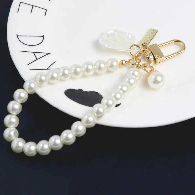 New Arrival Pearl Heart Charm Keyring Bag Charm Accessory for Women, Trendy Key Pendant for Backpacks, Unique Gift Idea