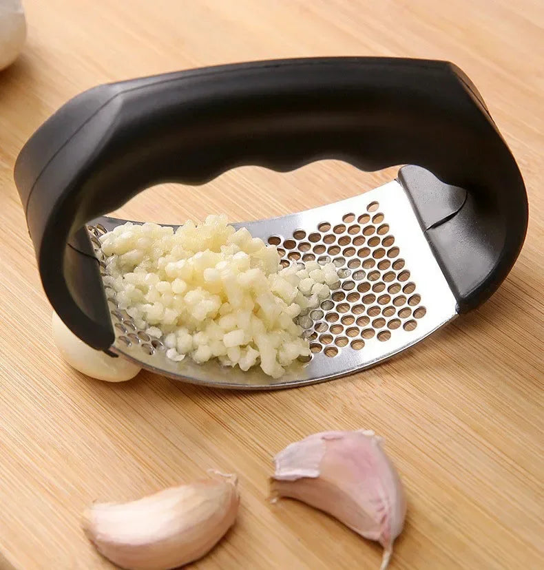 Upgraded Stainless Steel Garlic Press Squeezer Manual Garlic Ginger Rocker Crusher Garlic Cutting Mince Tools Kitchen Gadgets