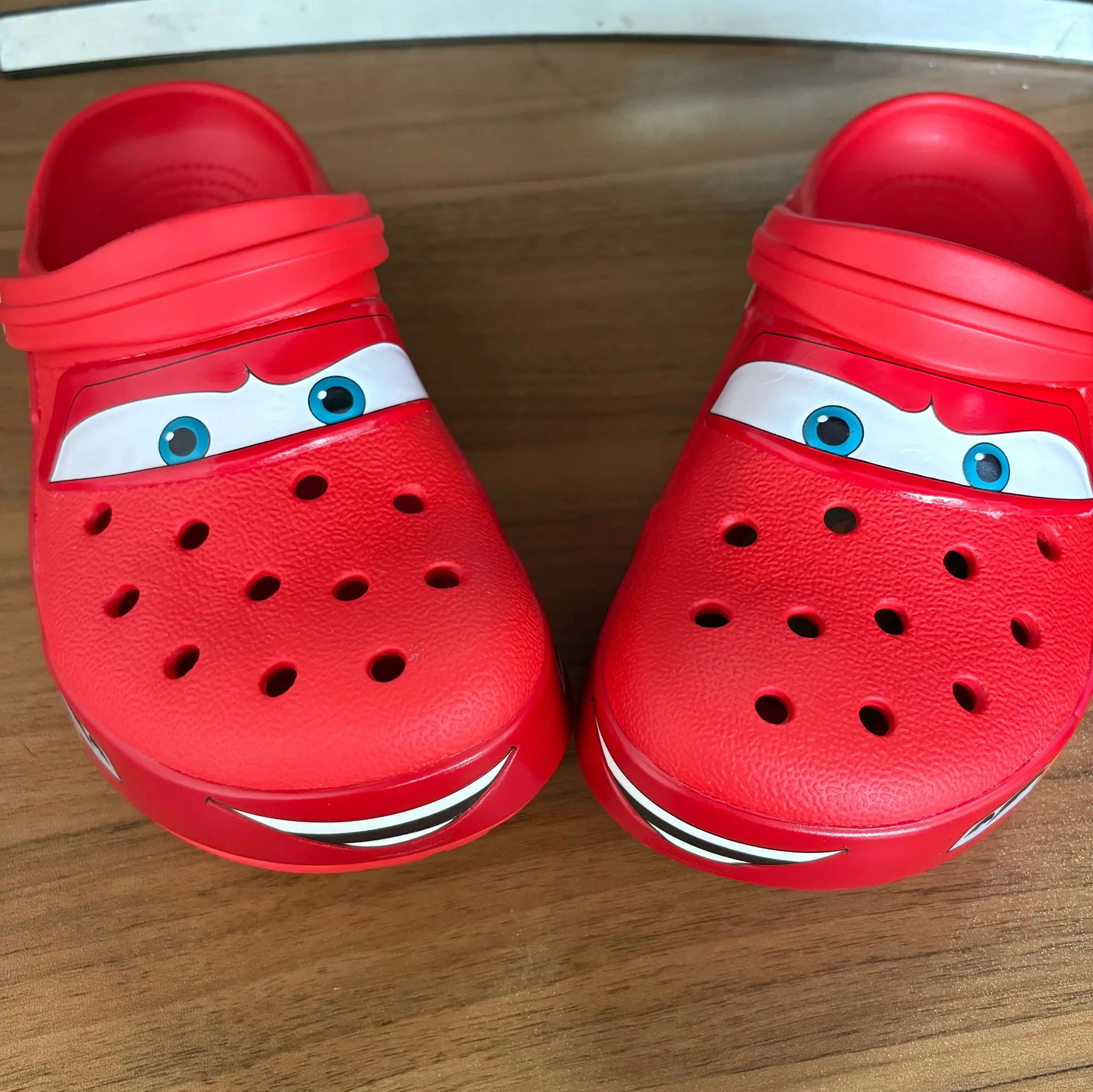 New Mcqueens Cartoon Slippers  Waterproof Eva Outdoor Sandals With Breathable Holes Adult Casual Beach Shoes Gift