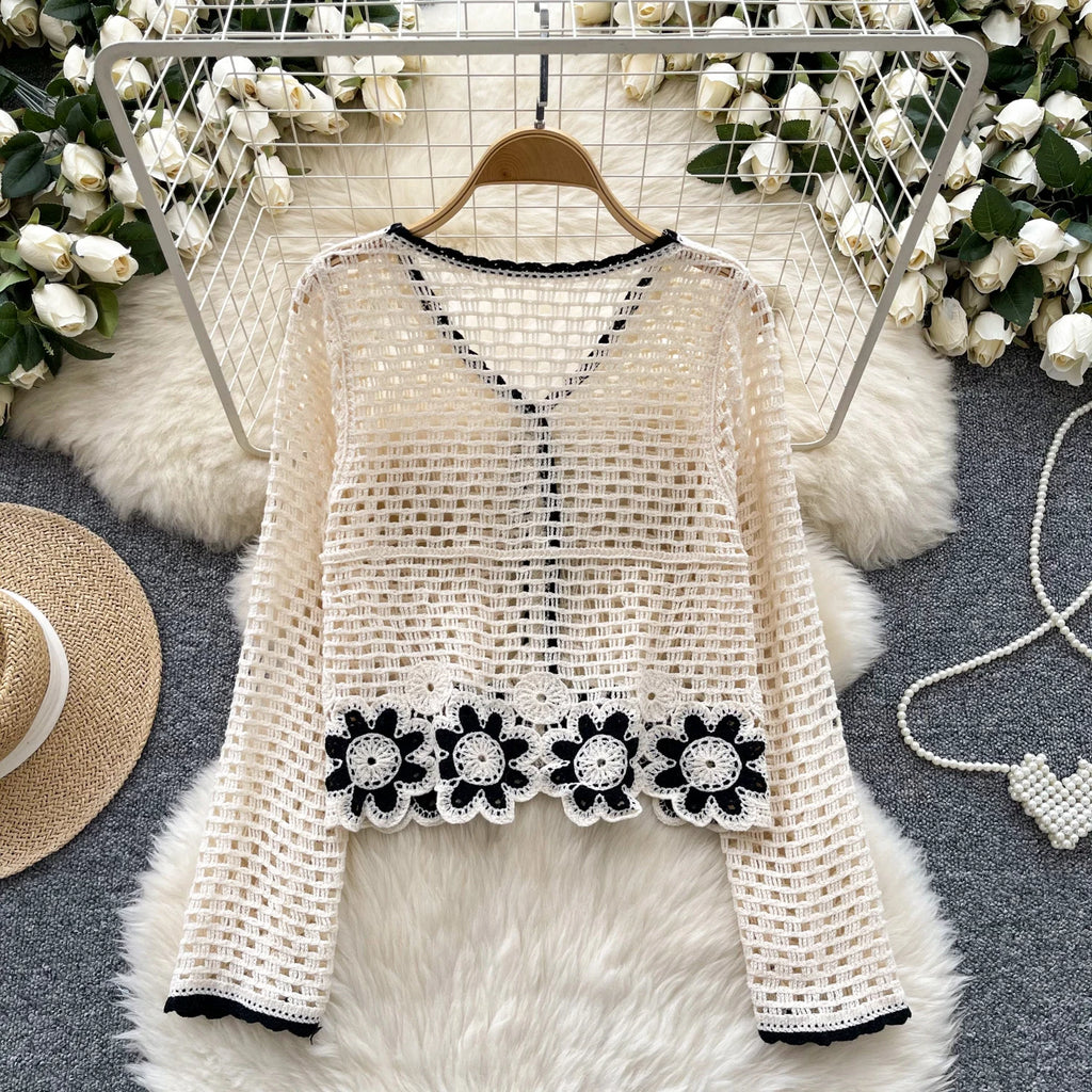Floral Crochet Top Long Sleeve Sheer Open Knit Button Up Crop Blouse Women Teengirl Spring Summer Fairycore Boho Vacation Outfit