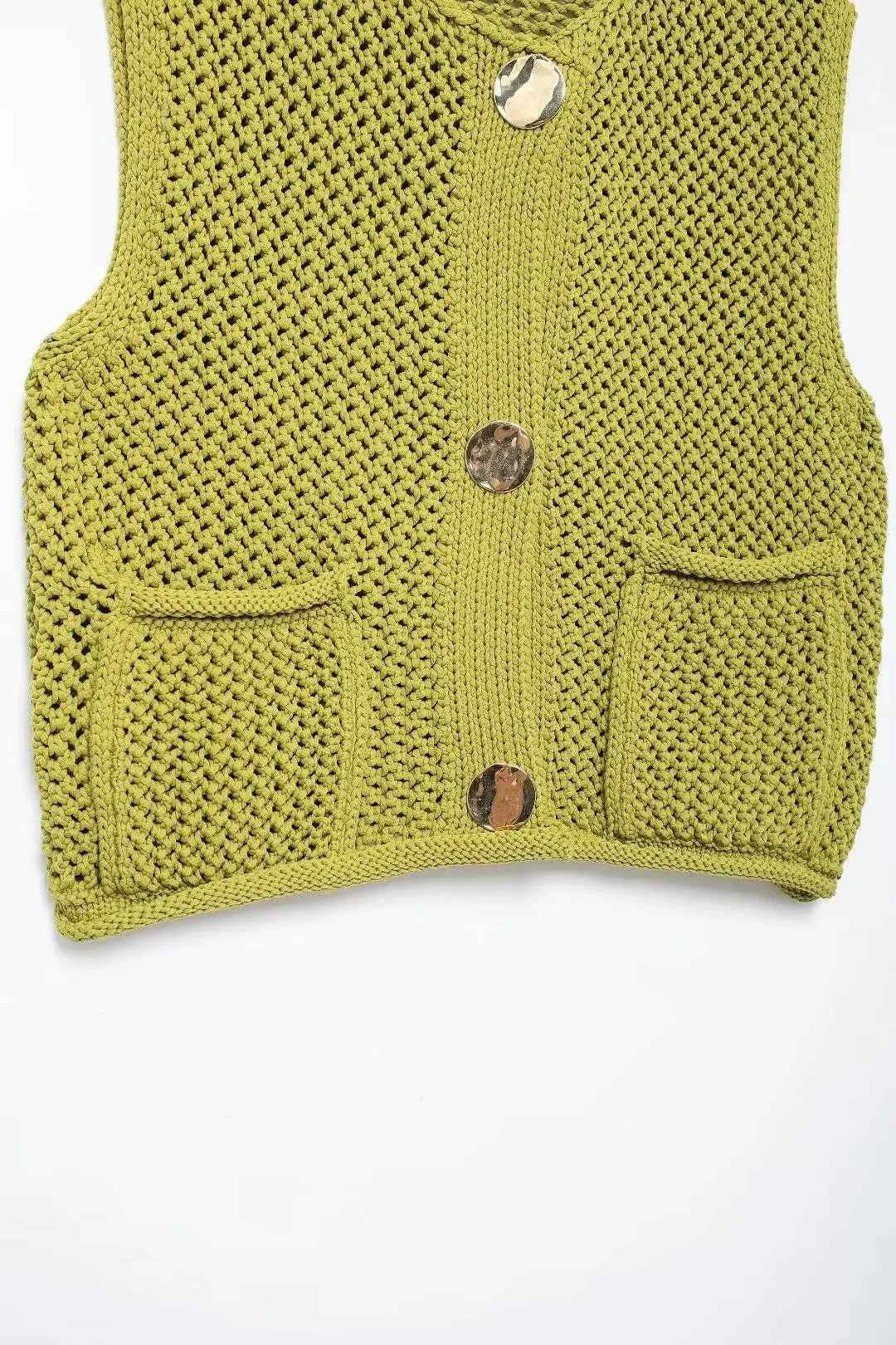 Women Fashion Sleeveless Coarse Needle Knitting Vest Sweater Female Chic Big Pockets Patch Buttons Cardigan Waistcoat Tops