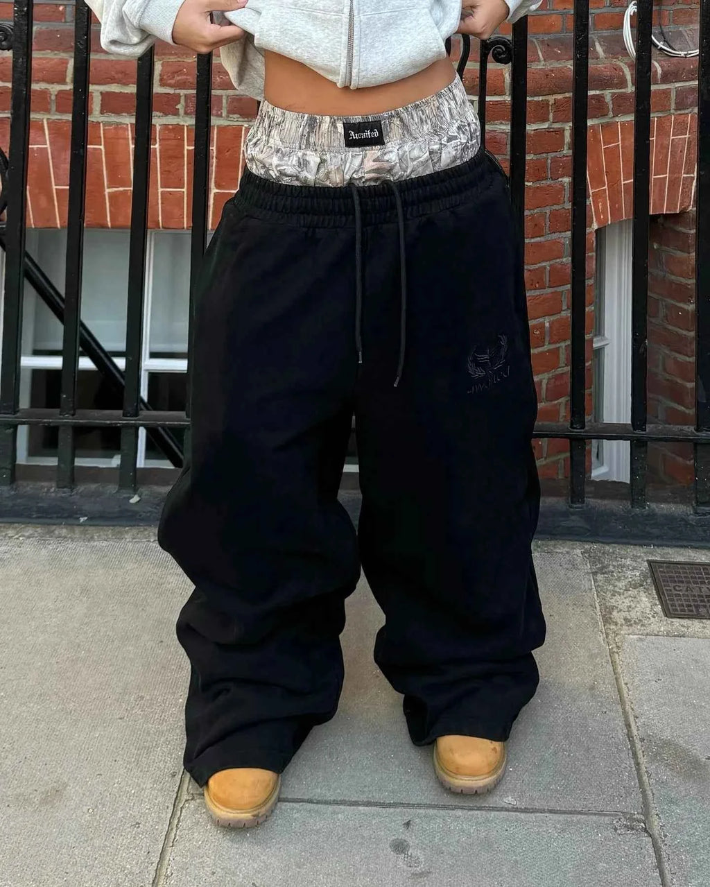 Y2K Retro Straight Pants Tracksuit Streetwear Pants Personalized Pant Leg Zipper Embroidery  Hip Hop Casual Joggers Men Pants