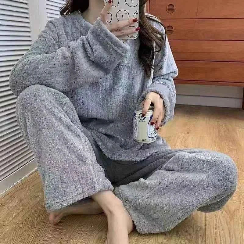 Winter Flannel Two-piece Loose Casual New O-neck Striped Coral Fleece Top Elastic Waist Pants sets Women's Pajamas Set Sleepwear