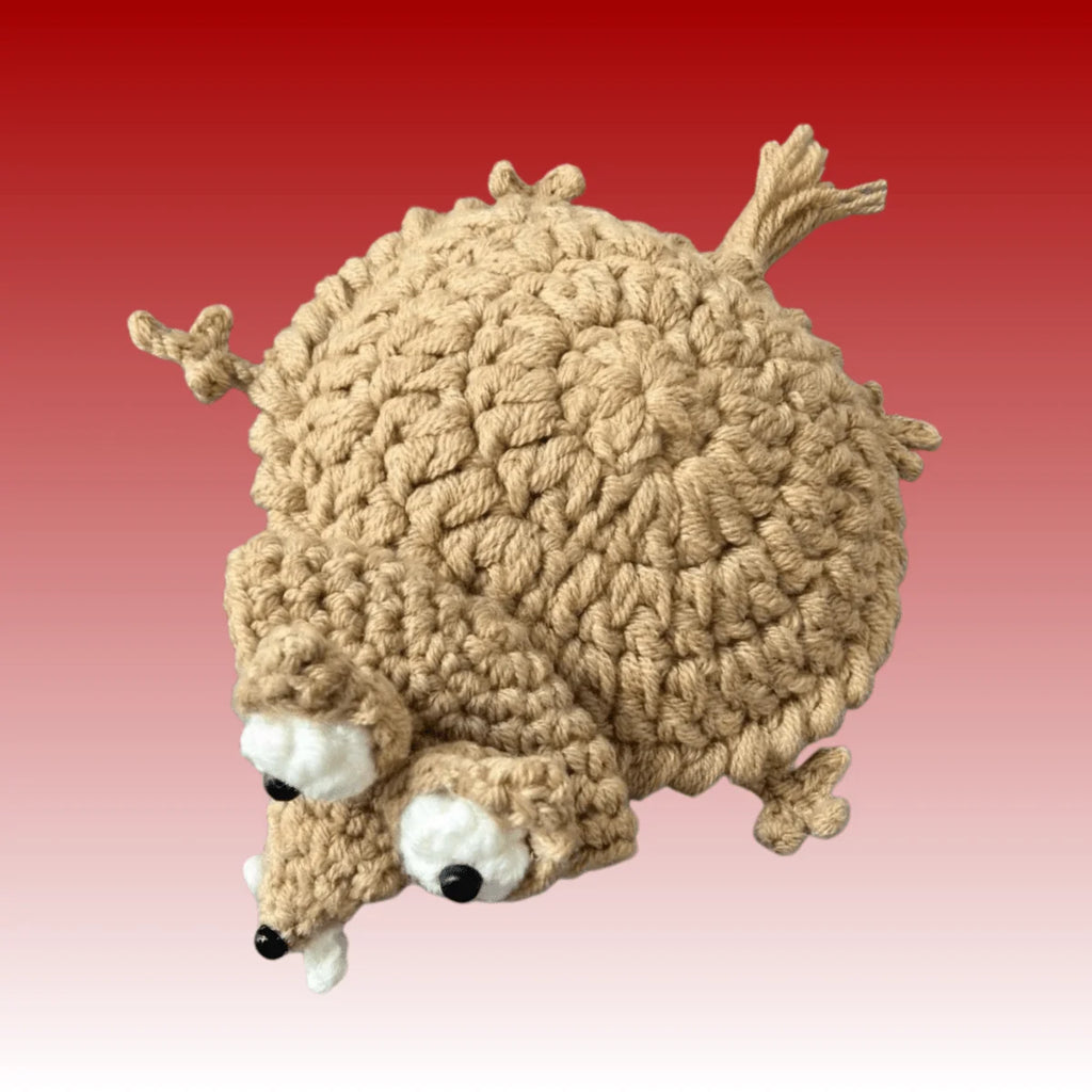 1PC Home decor; Coaster; Heat pad; Squirrel shape; Creative desktop ornament; Hand-woven handicraft; Crochet yarn product.