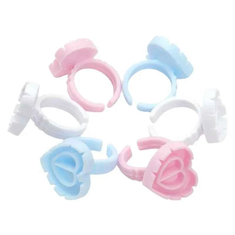 100 PCS Disposable Heart-shaped Plastic Glue Ring Cup Eyelash Extension Tattoo Pigment Holder Pallet Lash Makeup Supplies Tools