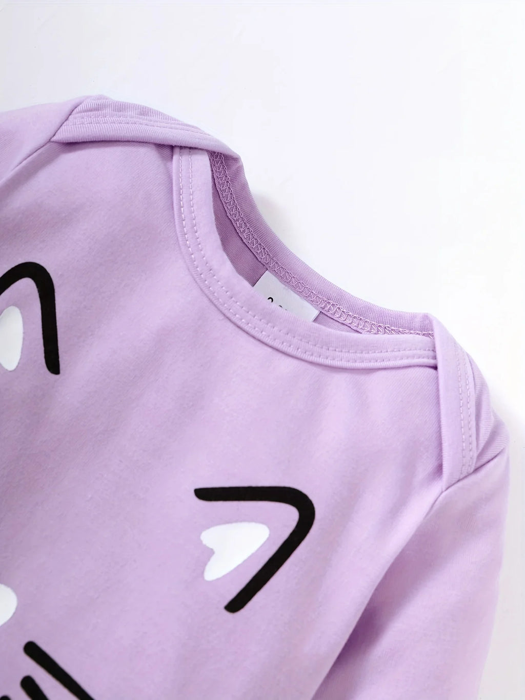 Adorable and trendy purple kitten print long-sleeve romper with zipper and long pants, 2-piece set for infants and toddlers