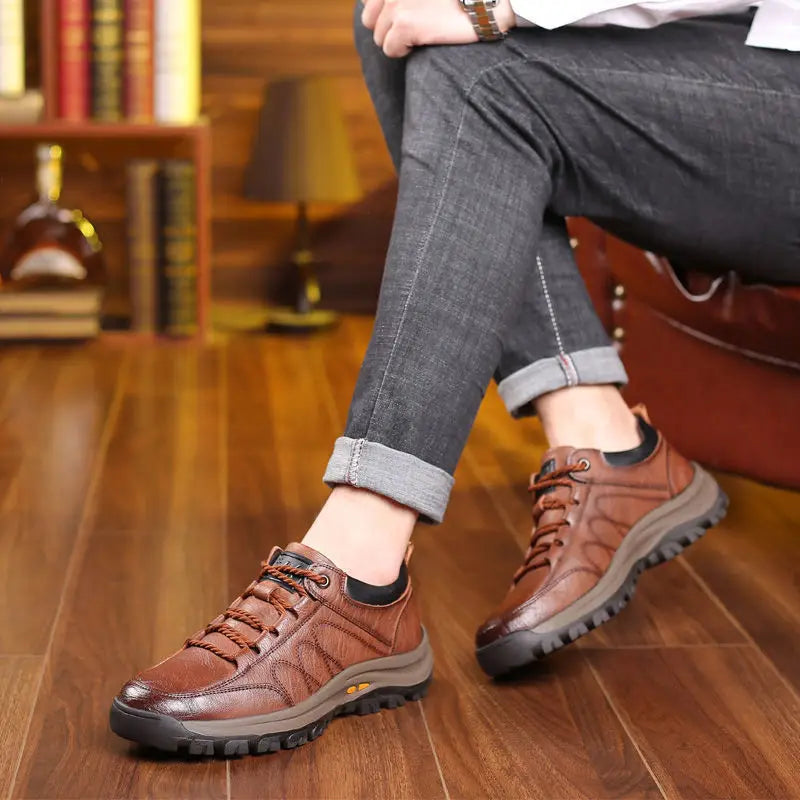 men's Outdoor leisure shoes mountaineering fashion sports shoes Anti slip lightweight shoes comfortable Men sneakers 2024 new