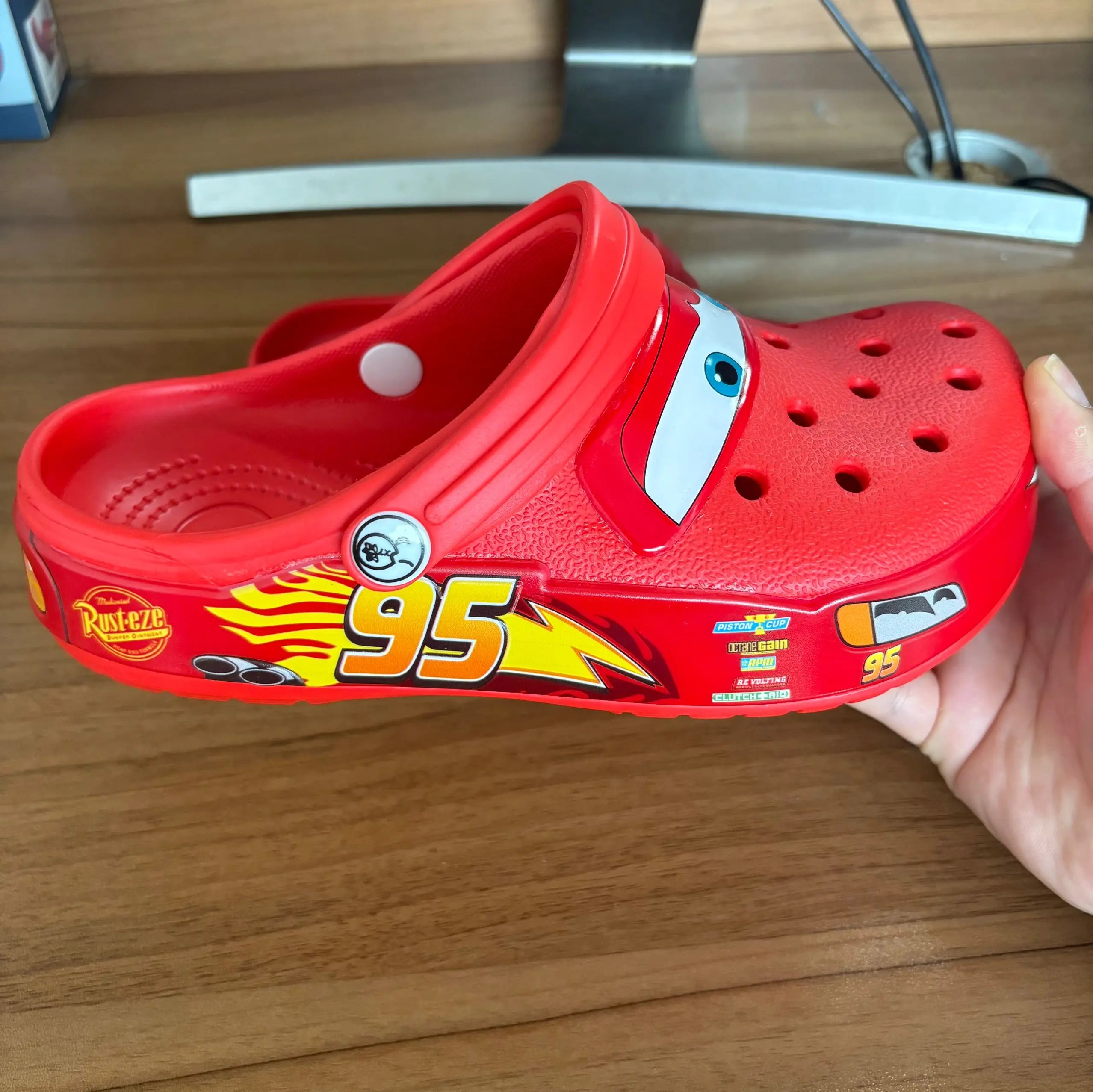 New Mcqueens Cartoon Slippers  Waterproof Eva Outdoor Sandals With Breathable Holes Adult Casual Beach Shoes Gift