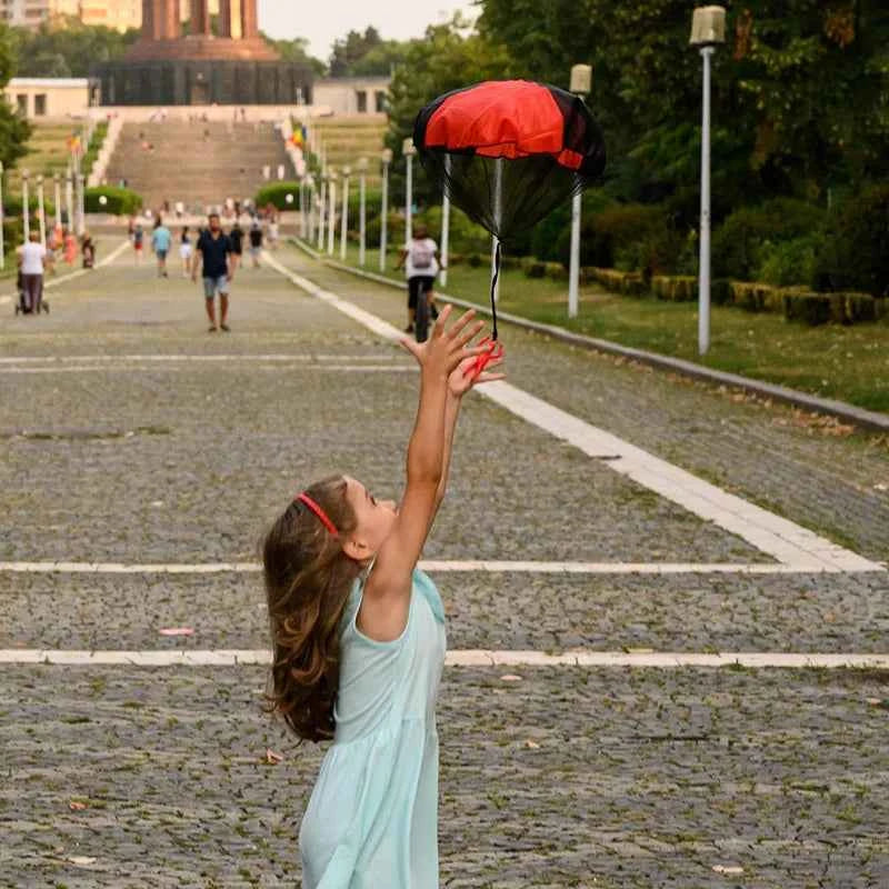 Parachute Toys for Kids Tangle Free Outdoor Flying Parachute Men Outside Toy Easter Basket Idea Unique Boy Girl Gift Kids Crafts