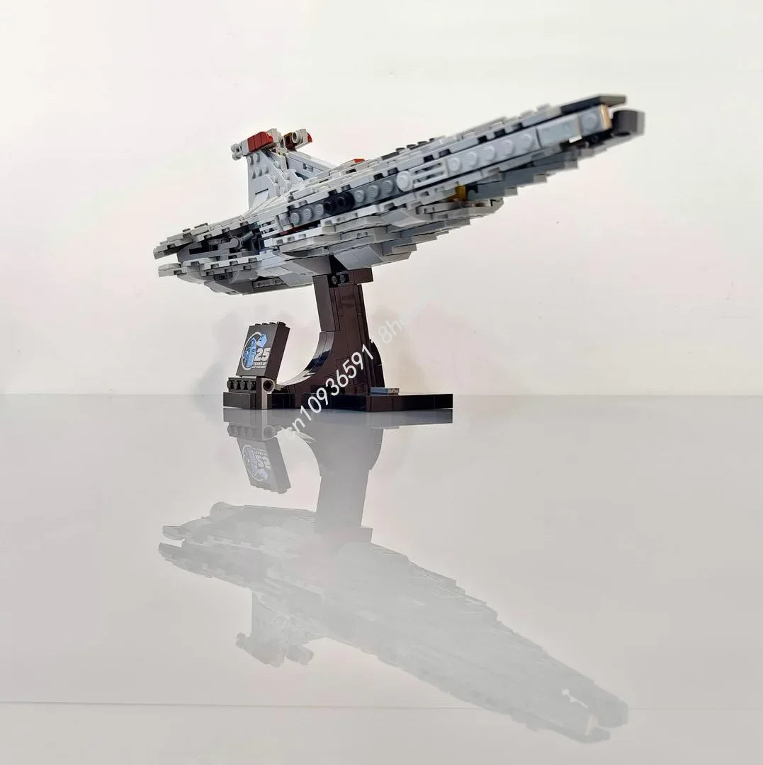 NEW 660PCS Space Venator Class Star Destroyer Midi Scale Moc Building Blocks Model Creative Expert Bricks DIY Assemble Toys Gift