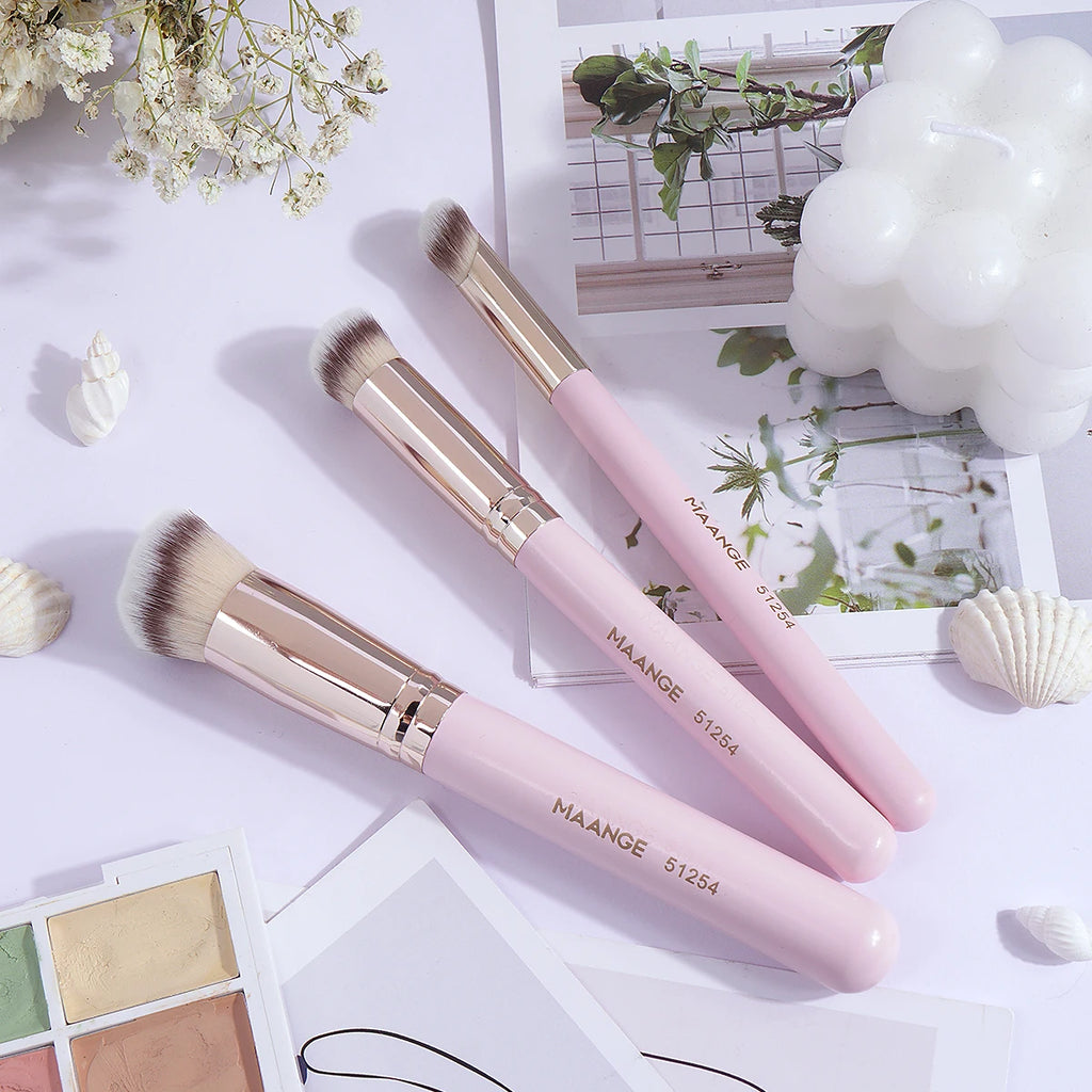 Maange 3Pcs Makeup Brushes + 2Pcs Triangle Powder Puff Set Concealer Eye Shadow Makeup Brush Blending Cosmetic Beauty Tools